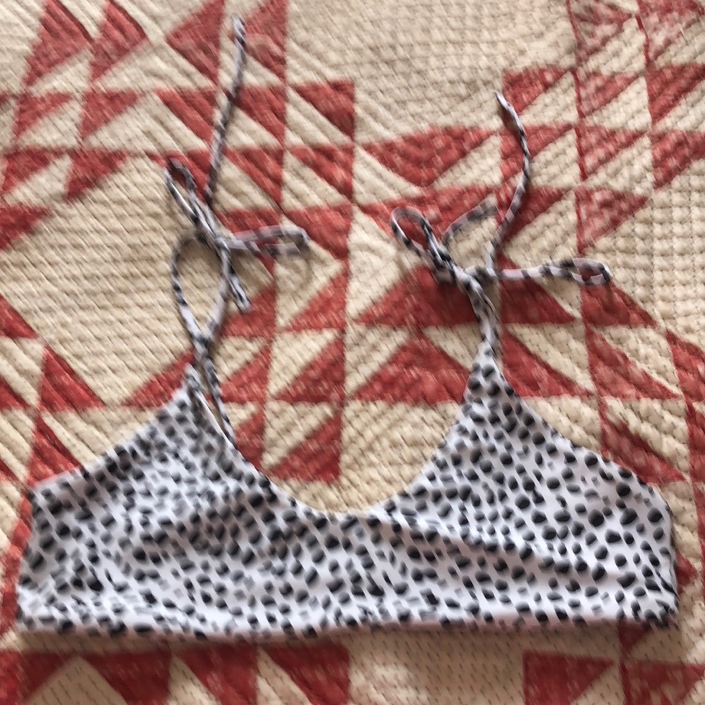 EUC Zaful bikini top